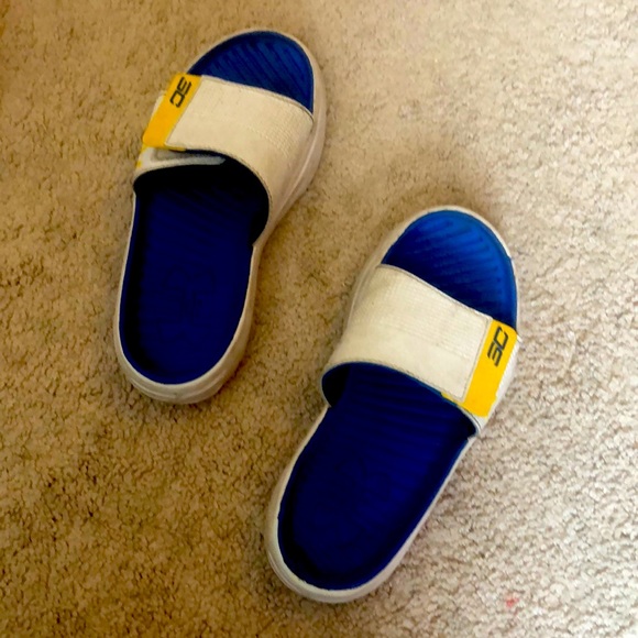 steph curry slides